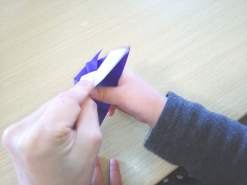 折り紙で兜を折る手順10