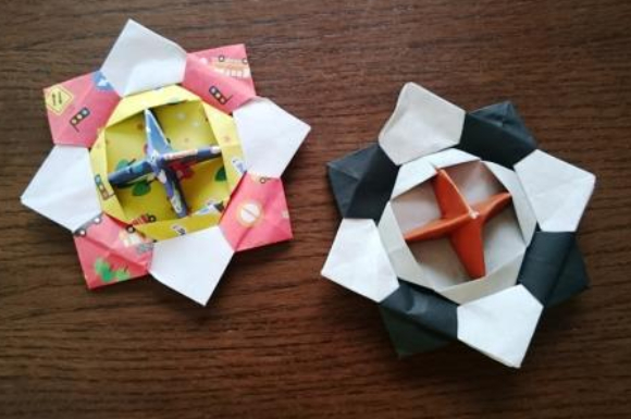 折り紙3枚でカラフルなコマを作ろう 子どもも回しやすく楽しめる 子育て応援サイト March マーチ