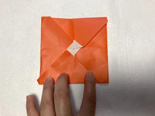 折り紙でみかんを折る手順の画像