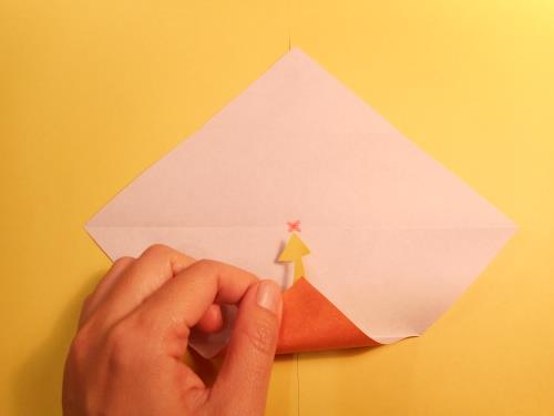 折り紙でパン（クロワッサン）を折る手順画像