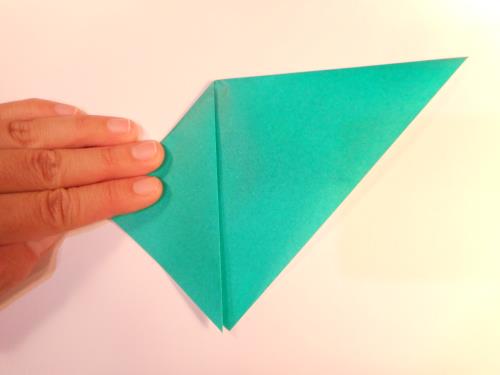 折り紙でコーン付きのアイスクリームを折る折り方の手順画像