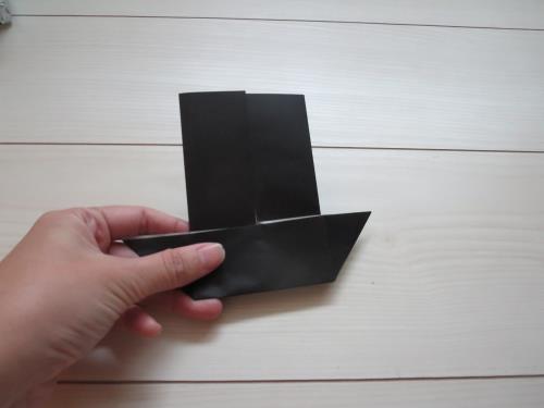 折り紙でロケットをおる折り方の手順画像 width=