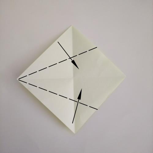 折り紙でねずみを折る折り方の手順画像