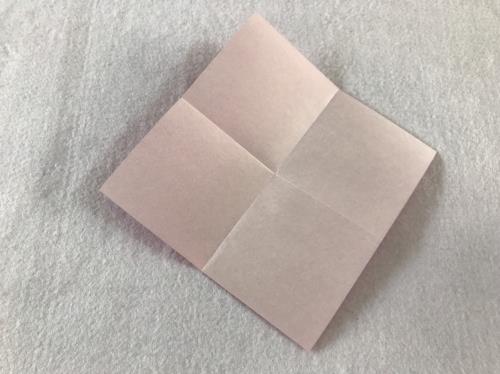 折り紙でバラを折る折り方の手順画像