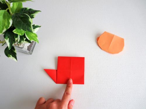 折り紙でディズニーのプリンセスを折る折り方の手順画像