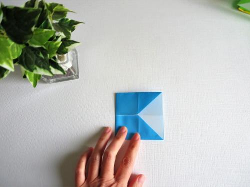 折り紙でペン立てを作る折り方の手順画像