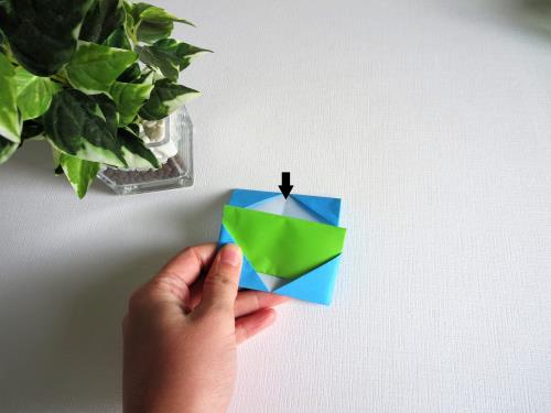 折り紙でペン立てを作る折り方の手順画像