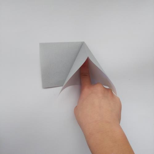 折り紙で宇宙船を折る折り方の手順画像