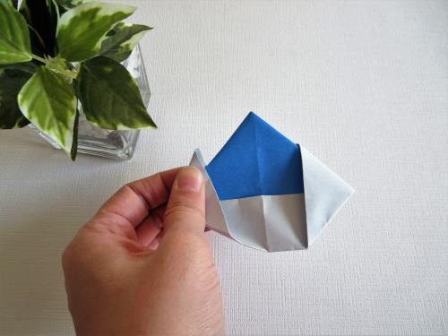 折り紙で色々な帽子を折る折り方の手順画像