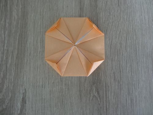 折り紙でテーブルを折る折り方の手順画像