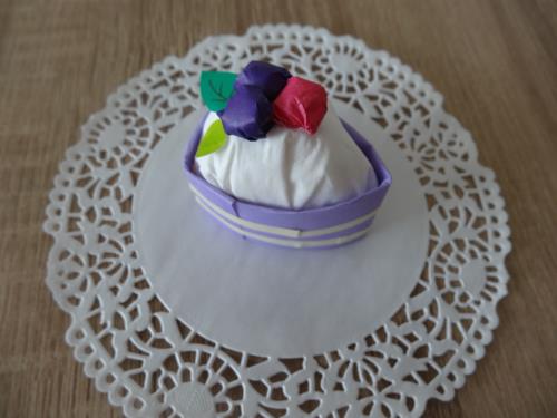 ティッシュでケーキを可愛く作る作り方の手順画像