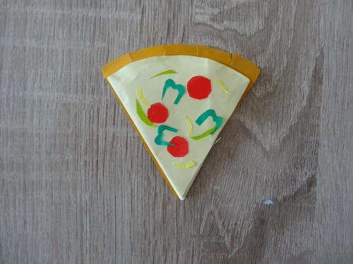 ティッシュで可愛くピザを作る作り方の手順画像