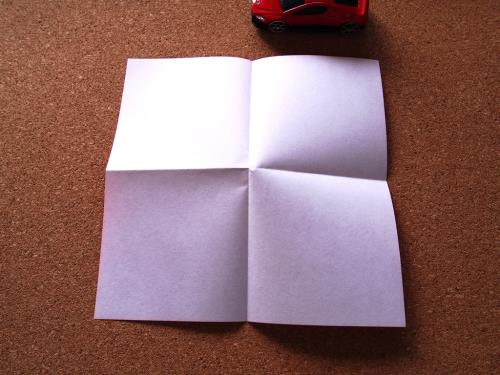 折り紙で車を折る折り方の手順画像